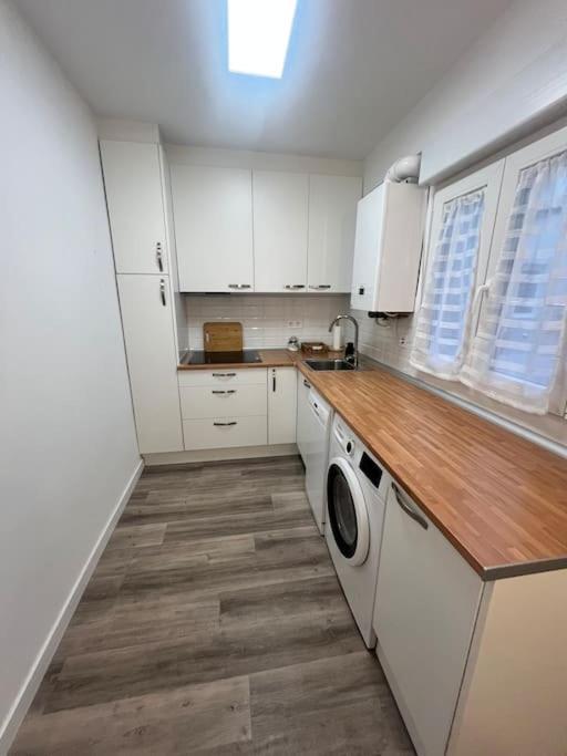 Piso Recien Reformado En El Centro De Santander, Zona Estaciones Apartment Bagian luar foto